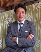 「脱　トップダウン思考」を出版した福富信也さん