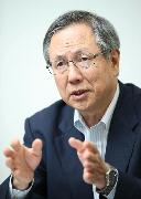 インタビューに応じる日本監査役協会・岡田譲治会長＝１０日午後、東京都千代田区（川口良介撮影）