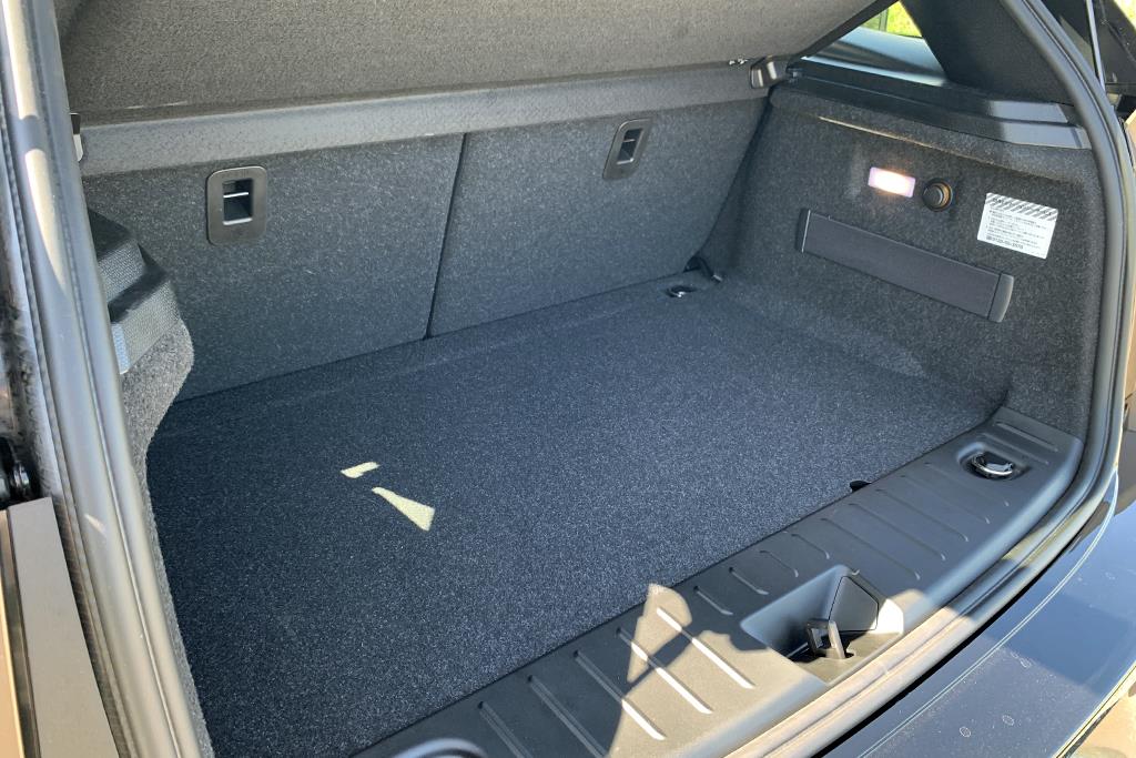 ラゲージルーム容量は260リットル