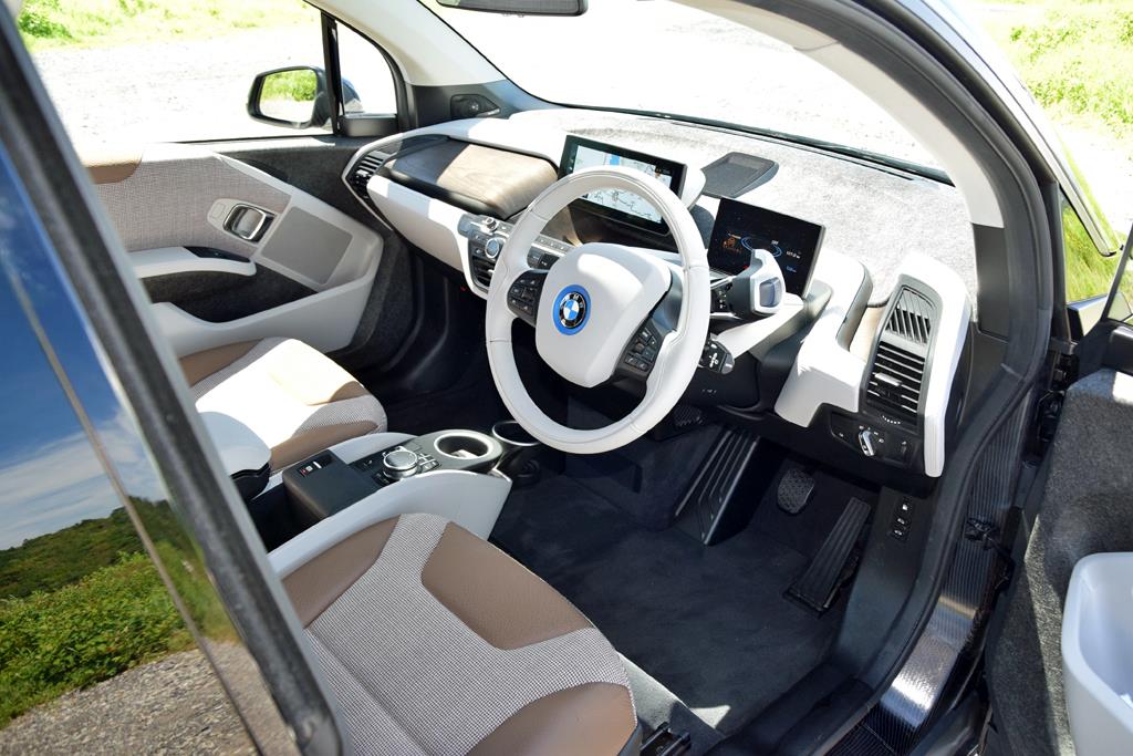 未来的なインテリア