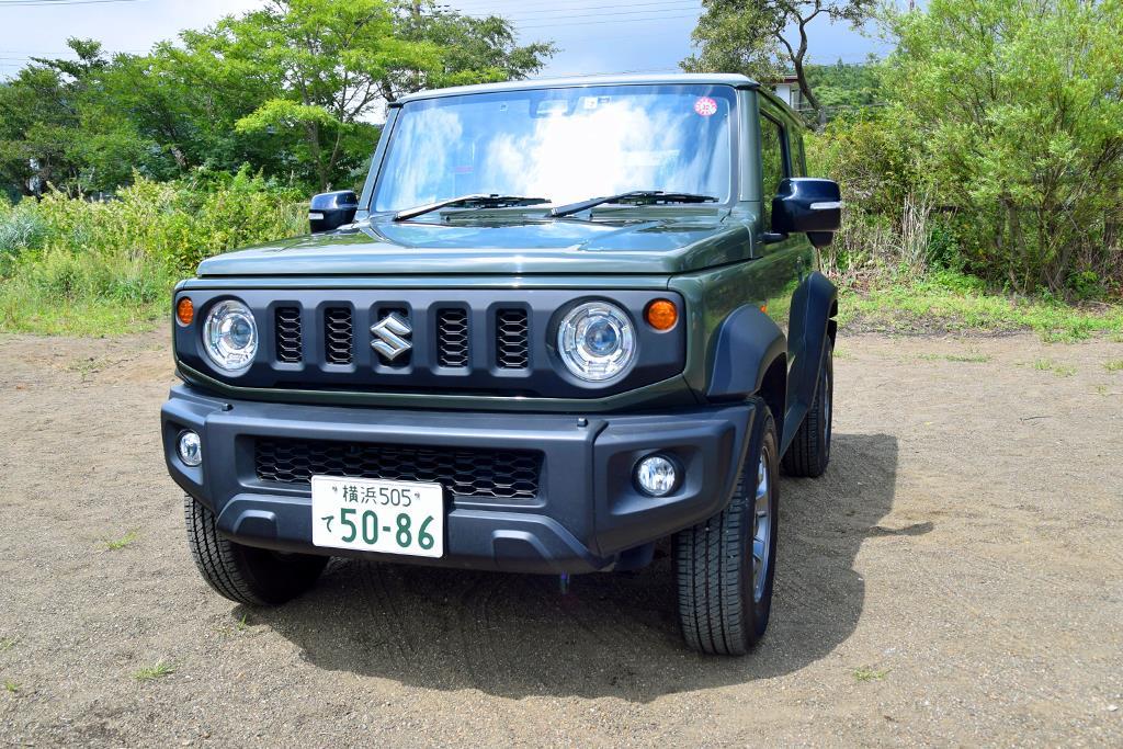 ワイドで力強いオーバーフェンダーは、シエラの特徴の一つ