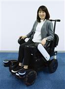パナソニックが実証実験で用いる自動運転車いす