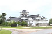 佐々成政や富山藩主前田家の居城で、今や憩いの観光スポットとなっている富山城
