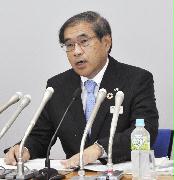 記者会見するＪＲ東日本の深沢祐二社長＝８日午後、東京都渋谷区