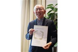 昭和４４年に世界一周旅行をしたときの同船者から、今年６月に届いた当時の船内ディナーの献立の写しを手に