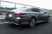 レクサスのフラッグシップセダン「LS」