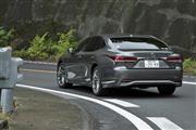 レクサスのフラッグシップセダン「LS」