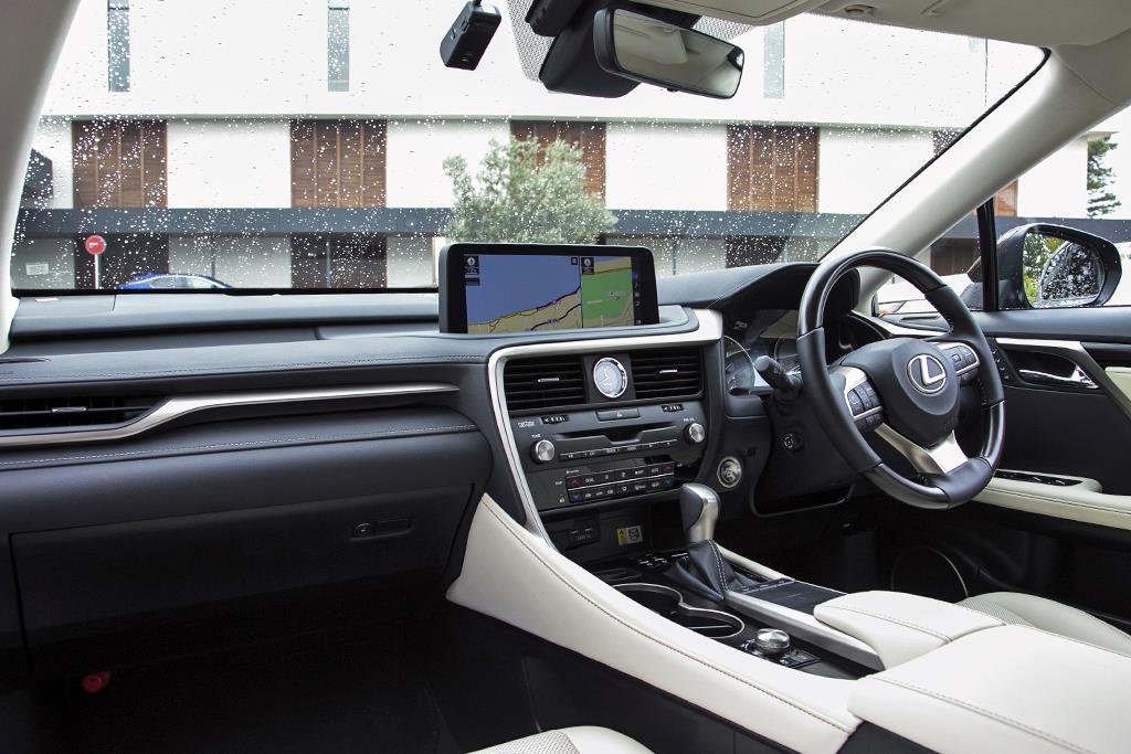 3列シートモデル「RX450hL」のインテリア