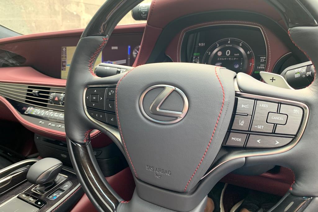 LSのインテリア（筆者撮影）