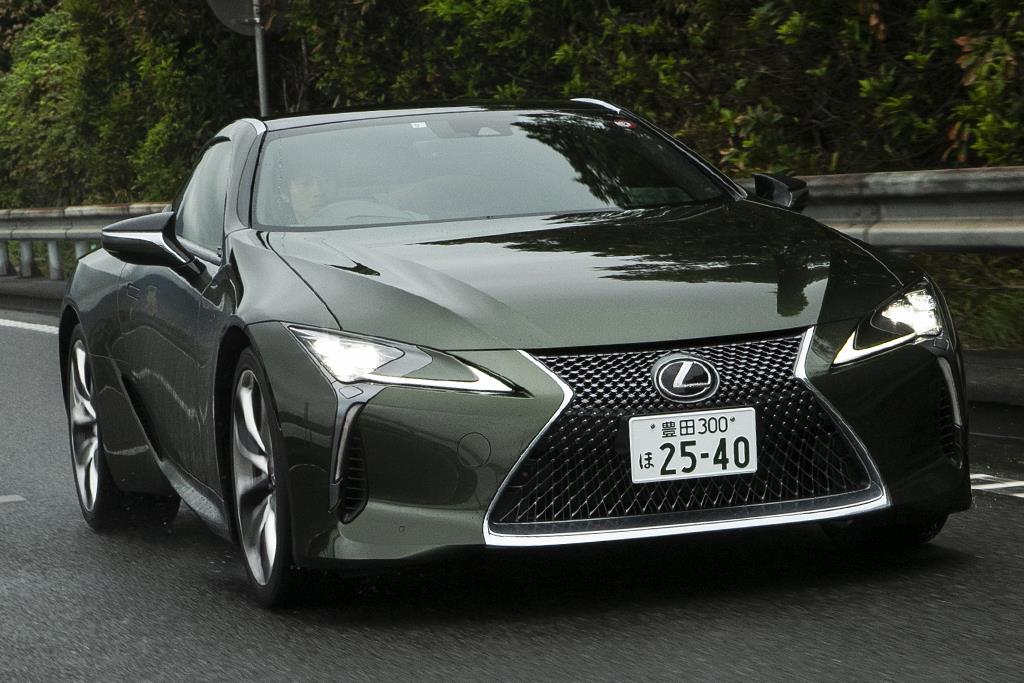 高性能クーペ「LC」