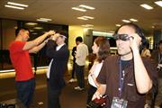 Ｎｒｅａｌが開催したスマートグラスのメディア向けの発表会＝７日、東京都港区