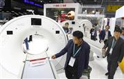 第２回中国国際輸入博覧会で展示されたキヤノンの医療機器＝上海（共同）