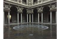 キク科のカルドの花を模した作品（C）GianniMoretti 　ギャラリー：  Montrasio Arte Monza e Milano　 制作協力： Giovanardi s.p.a. 