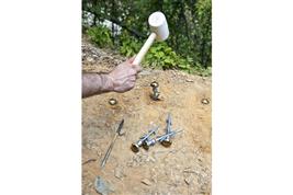 サンタンナ・スタッツェーマの地に広がるモニュメント（C）GianniMoretti