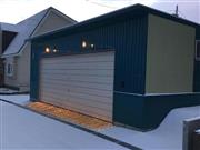 車庫の前に施工された融雪・凍結防止システム「Ｈｏｔｐｉｌｌａｒ（ホットピラー）」