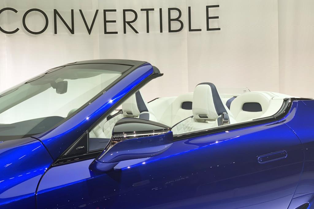 レクサスLCコンバーチブル