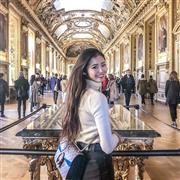 中東の航空会社にCAとして勤務する米安加奈さん。旅行が大好きで、これまでに訪れた国は48カ国にのぼる。提供：執筆者