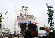 世界初の液化水素運搬船「すいそ　ふろんてぃあ」の進水式＝神戸市中央区