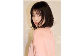 映画「屍人荘の殺人」でヒロインを演じる女優、浜辺美波＝東京都渋谷区（石井健撮影）