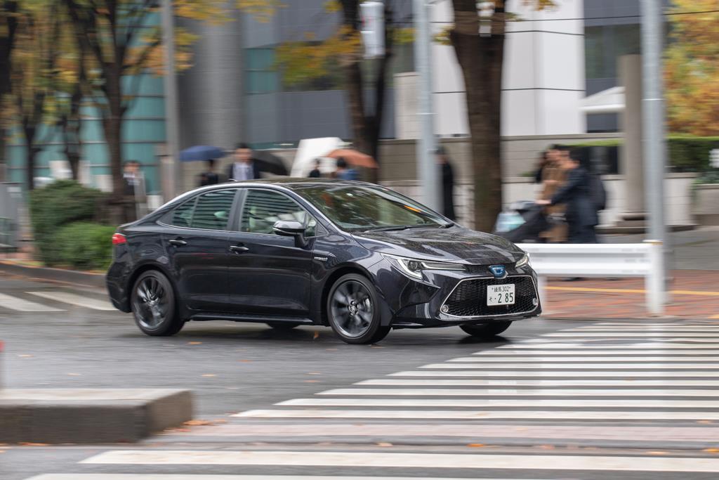 歴代モデルよりもシャープさが増したカローラ