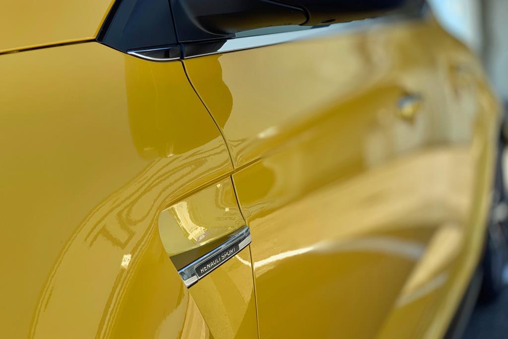 ルノーの「メガーヌR.S.トロフィー」