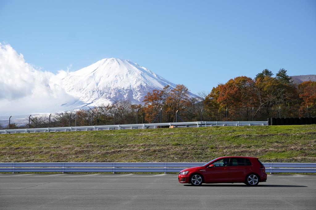 霊峰富士を望む
