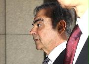 公判前整理手続きのため、東京地裁に入るカルロス・ゴーン被告＝２０１９年５月２３日午前、東京都千代田区（納冨康撮影）