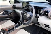 新型ヤリスのインテリア