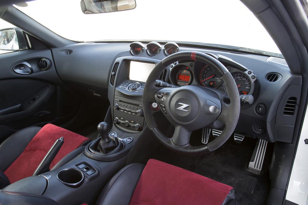 フェアレディZのNISMOバージョン