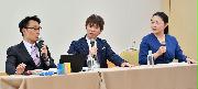 パネルディスカッションをする（左から）NPO法人男性不妊ドクターズの辻村晃副理事長、よゐこの濱口優さん、トイアンナさん＝１８日午後、東京都千代田区（三尾郁恵撮影）