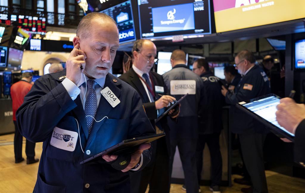 Ny株一時900ドル超安 新型肺炎で下落止まらず Sankeibiz サンケイビズ 自分を磨く経済情報サイト Ny株一時900ドル超安 新型肺炎で下落止まらず Sankeibiz サンケイビズ 自分を磨く経済情報サイト