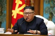 １１日に北朝鮮・平壌で開催された朝鮮労働党政治局会議に出席した金正恩党委員長。１２日に写真が報じられた（朝鮮中央通信＝共同）