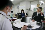 連合が新型コロナ関連で行った電話相談＝３月、東京都千代田区