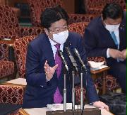 加藤勝信厚労相（春名中撮影）