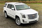 大型SUVのキャデラック・エスカレード