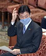 西村康稔経済再生担当相（春名中撮影）