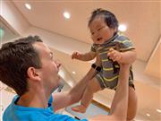 そもそも保育所や学校は人間としての関わり合いを学ぶことが目的のひとつであるソーシャルの場。ソーシャルディスタンスを保つのは難しい。提供：筆者