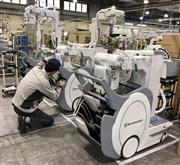 島津製作所が生産を急ぐ回診用Ｘ線撮影装置。肺炎検査向けに需要が高騰している（同社提供）