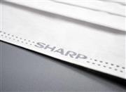 シャープの社名が印刷されたマスク（同社提供）