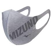 水着素材を使ったミズノのマスク（同社提供）