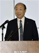 決算について記者会見するシャープの野村勝明社長＝５日、堺市