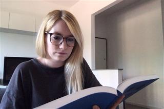 「人は弱い存在」と実感　不遇な人の見守りにデザイナーの道見いだす～女子編