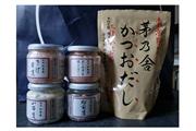 中川さんがお世話になった3人の男性に贈ったのが「茅乃舎」のダシセット