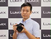 オンライン説明会でパナソニックの新型デジカメ「ルミックスＤＣ－Ｓ５」を紹介する担当者＝３日午前（同社提供）