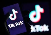 ＴｉｋＴｏｋ（ティックトック）のアプリが表示されたスマホの画面