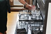 最後は食器類の片づけ