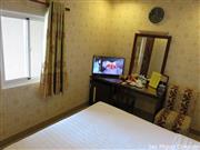 窓付きで30平米以上ある客室。NHKワールドJAPANも受信できる