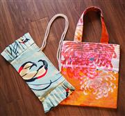 「リユースきもの魅力再発見フェア」では、中古の着物の柄を生かしたカジュアルでお手頃な小物も販売（重松明子撮影）