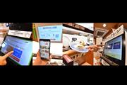 くら寿司の非接触型店舗の入店から退店までの流れ。（左から）（１）入口には画面に触れずに操作できるセルフ受付機を設置（２）自分のスマホを連動させてタッチパネルに触らず注文可能（３）触れずに開閉できる「抗菌寿司カバー」（４）会計には触れずに操作できるセルフレジを設置＝１６日、大阪市中央区の「くら寿司なんば日本橋店」（南雲都撮影）