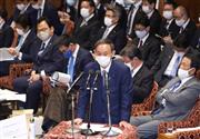 衆院予算委員会で答弁する菅義偉首相＝２日午前、国会・衆院第１委員室（春名中撮影）